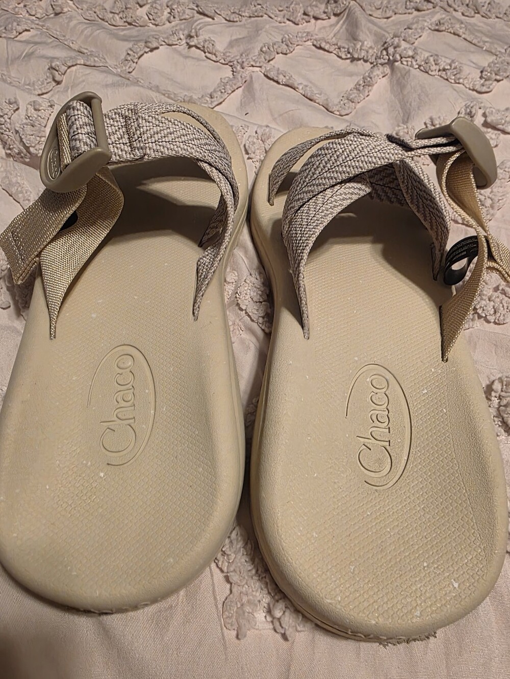 Sandles - Picture 2 of 3